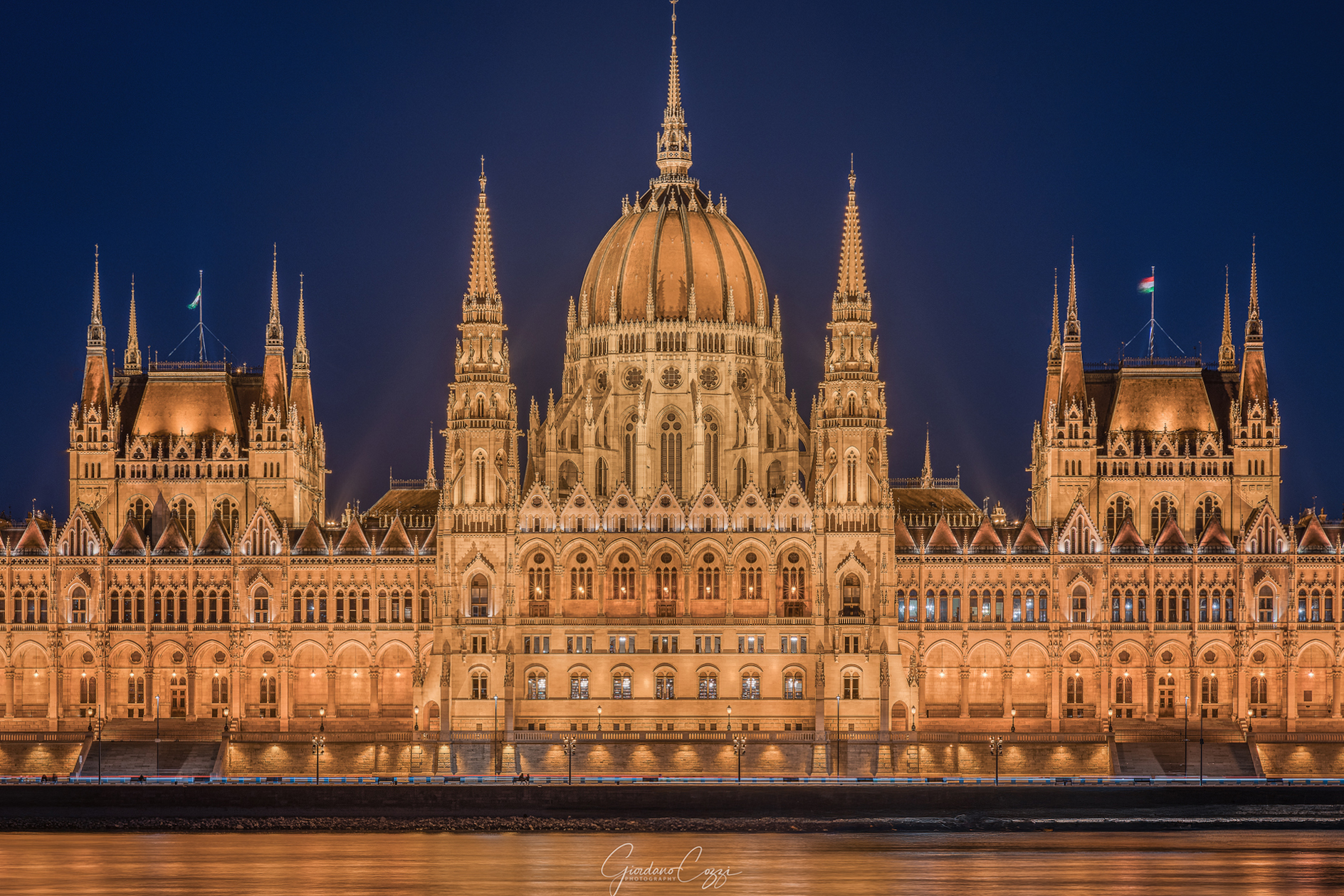 Budapest il suo parmalento 