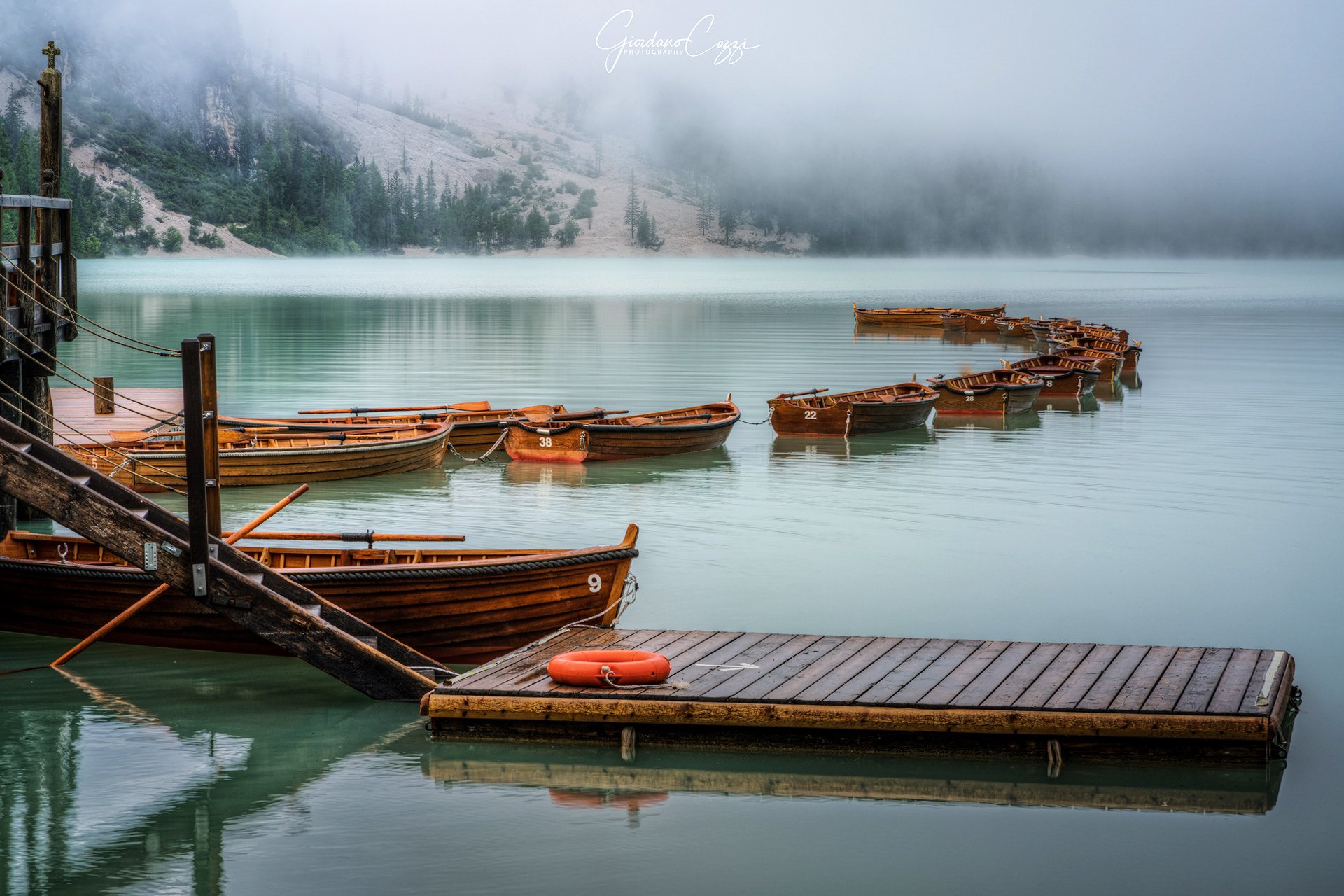 Nebbia a Braies